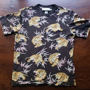 H&M black tiger shirt